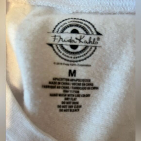 🛍️ FRIDA KAHLO White Floral, pullover sweatshirt, size medium - Picture 8 of 8